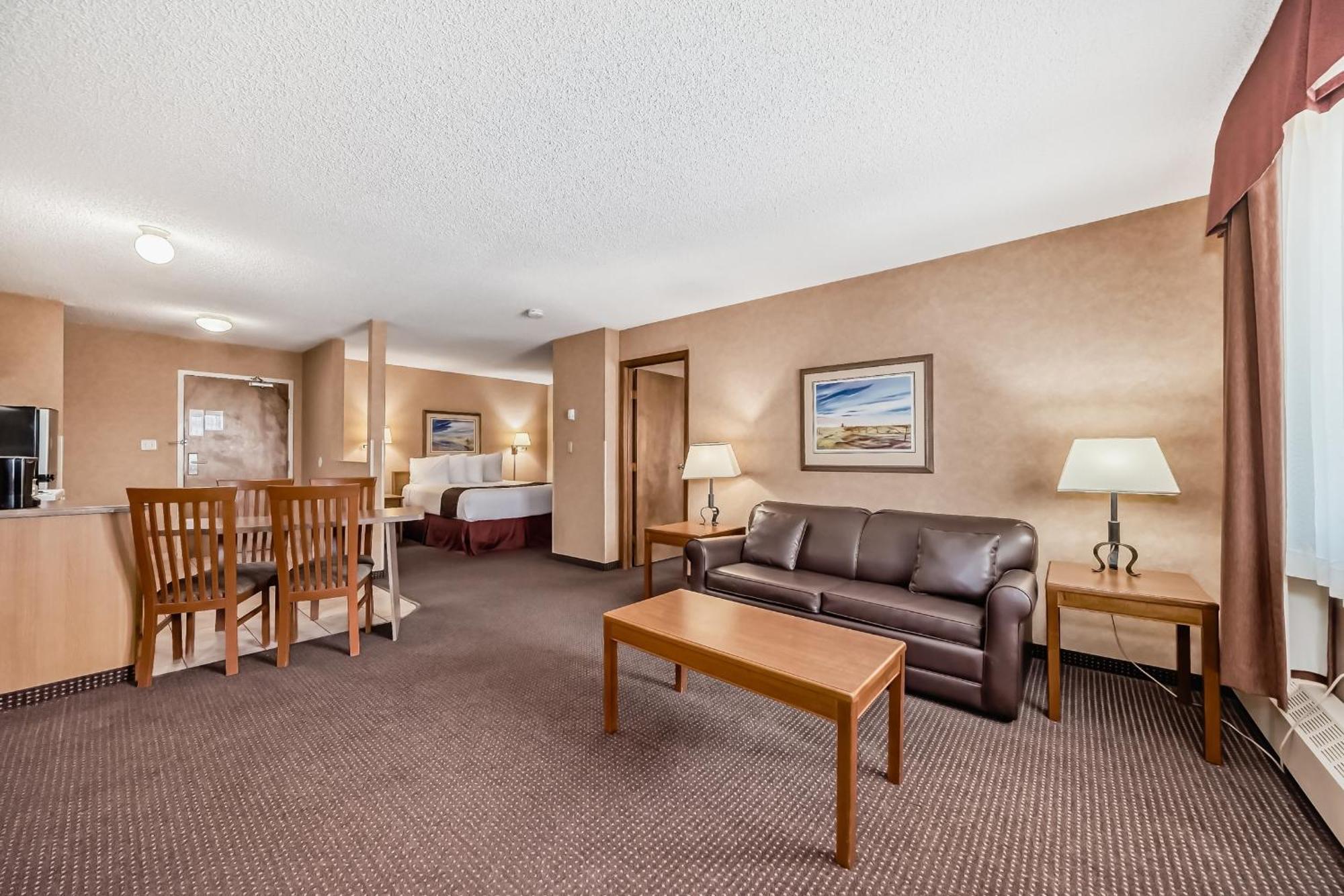 Stony Plain Inn & Suites エクステリア 写真