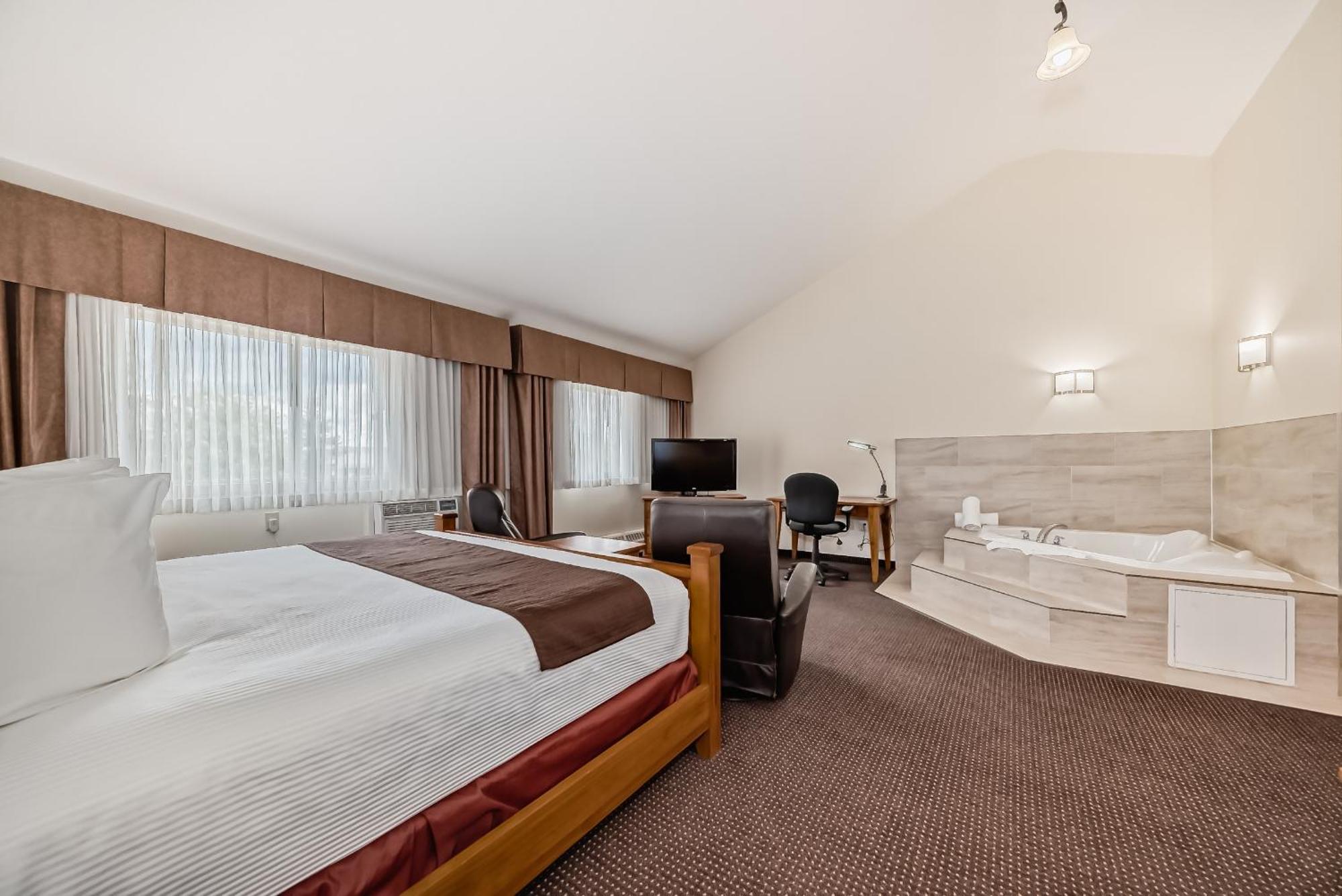 Stony Plain Inn & Suites エクステリア 写真