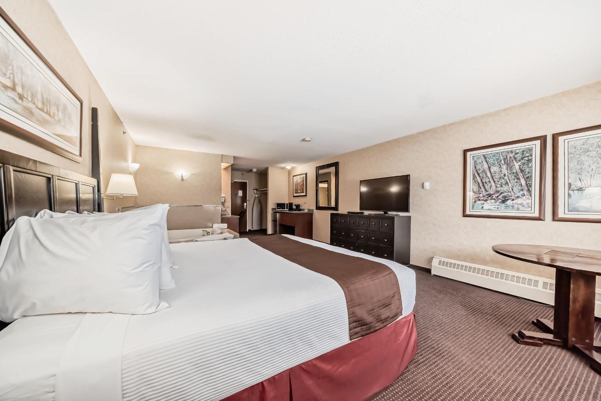Stony Plain Inn & Suites エクステリア 写真